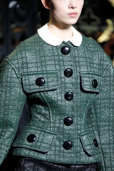 Look 54